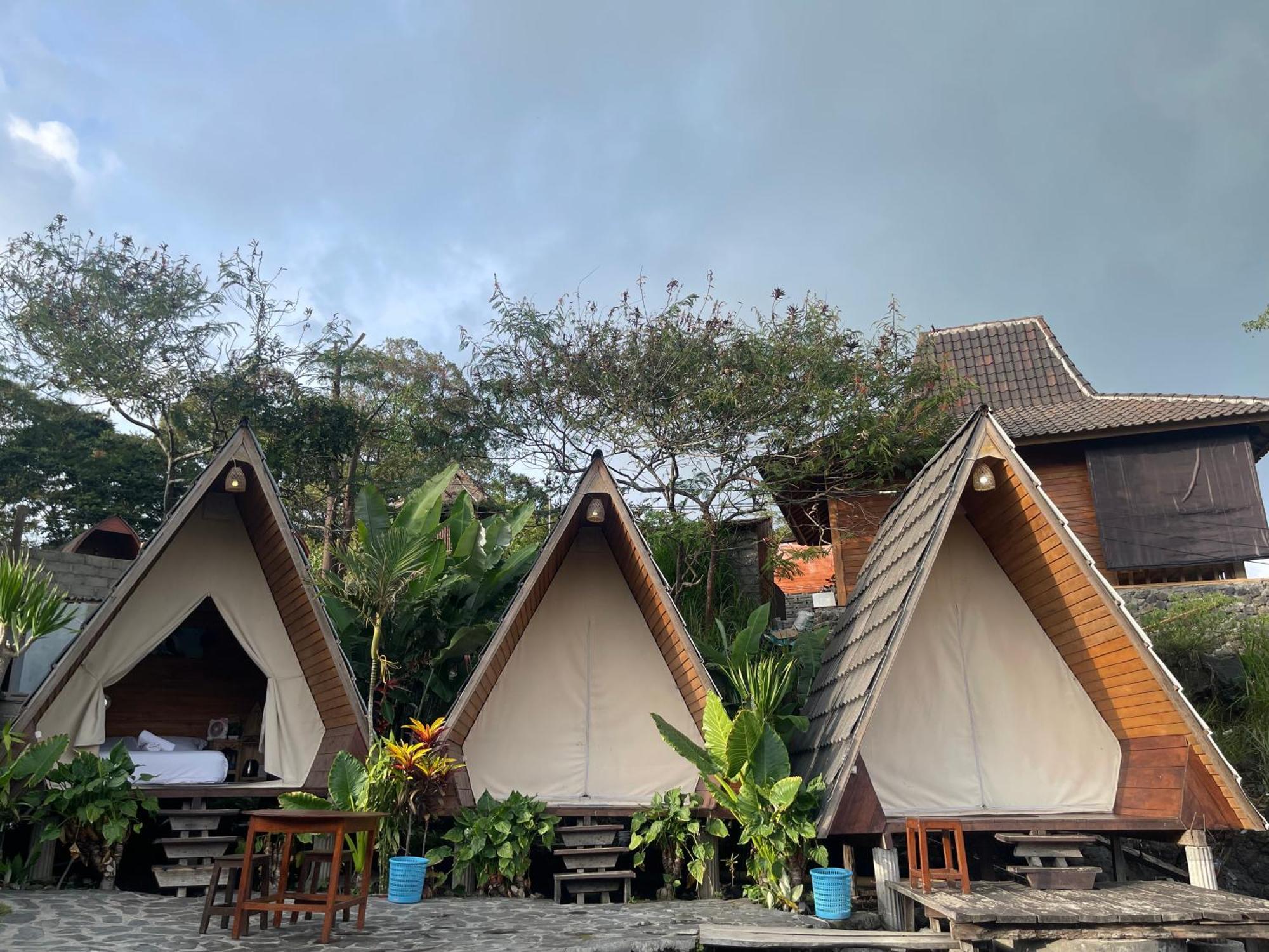 Batur Holiday Кубупенлокан Экстерьер фото